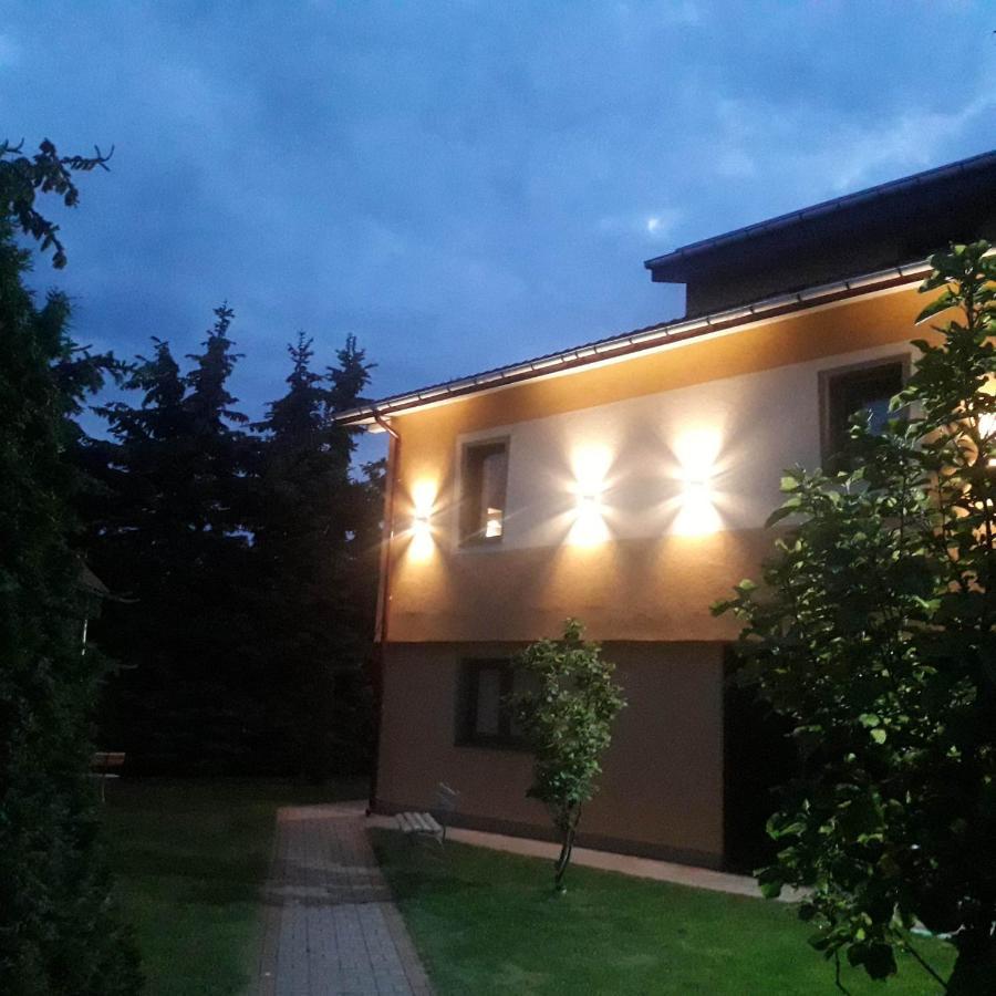 Noclegi I Restauracja Gracja Belchatow Exterior foto