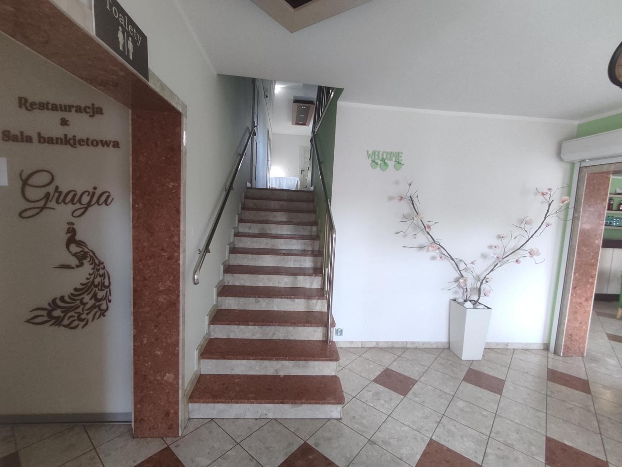 Noclegi I Restauracja Gracja Belchatow Exterior foto