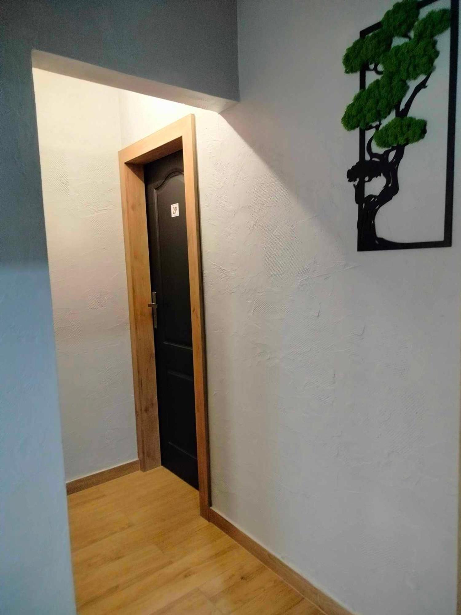 Noclegi I Restauracja Gracja Belchatow Exterior foto